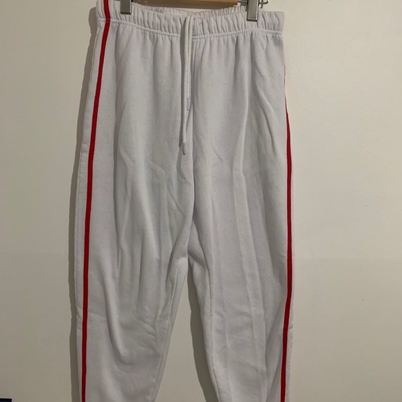 White & red sweatpants - Picture 1 of 4